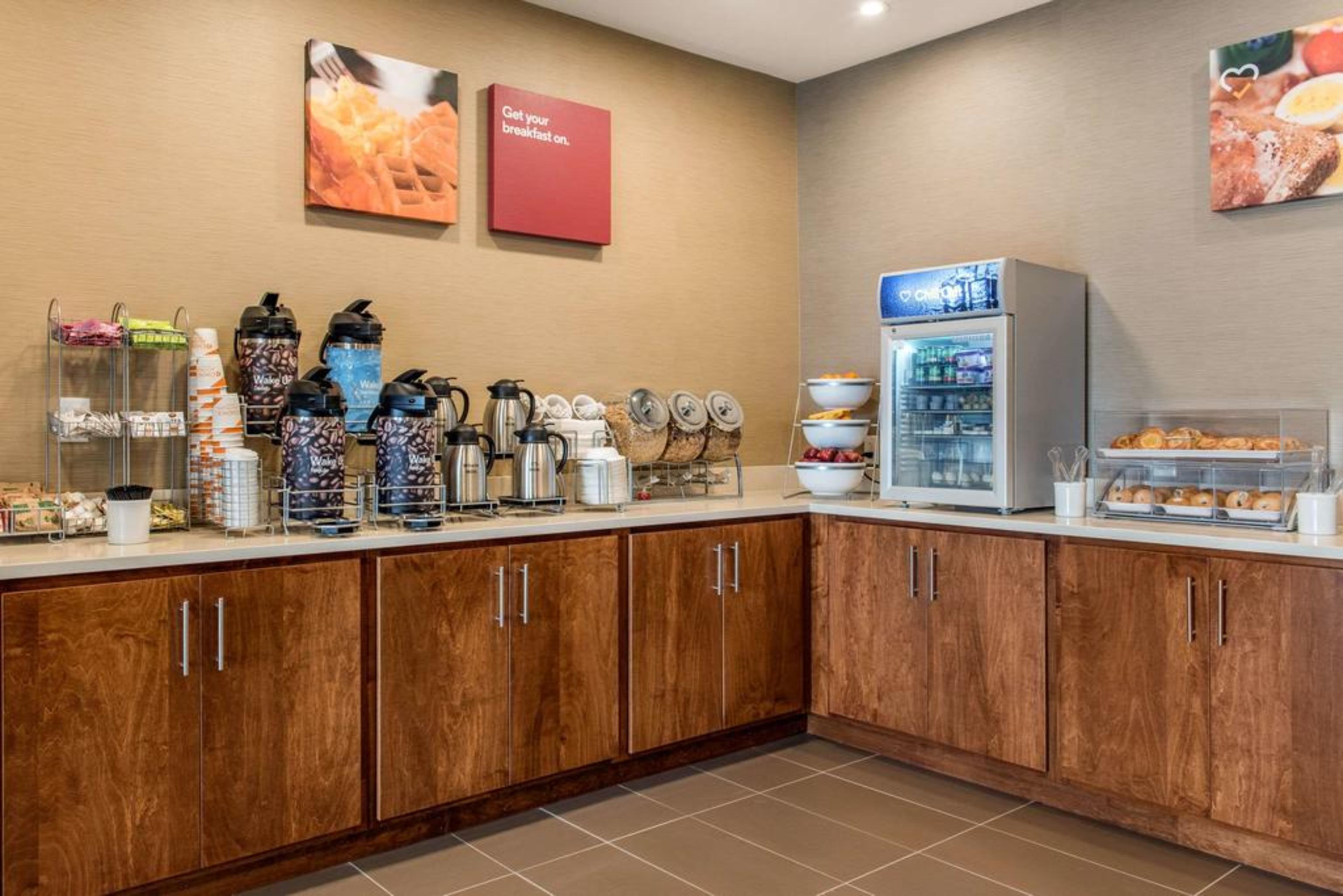 Comfort Suites Columbus Airport Exterior foto
